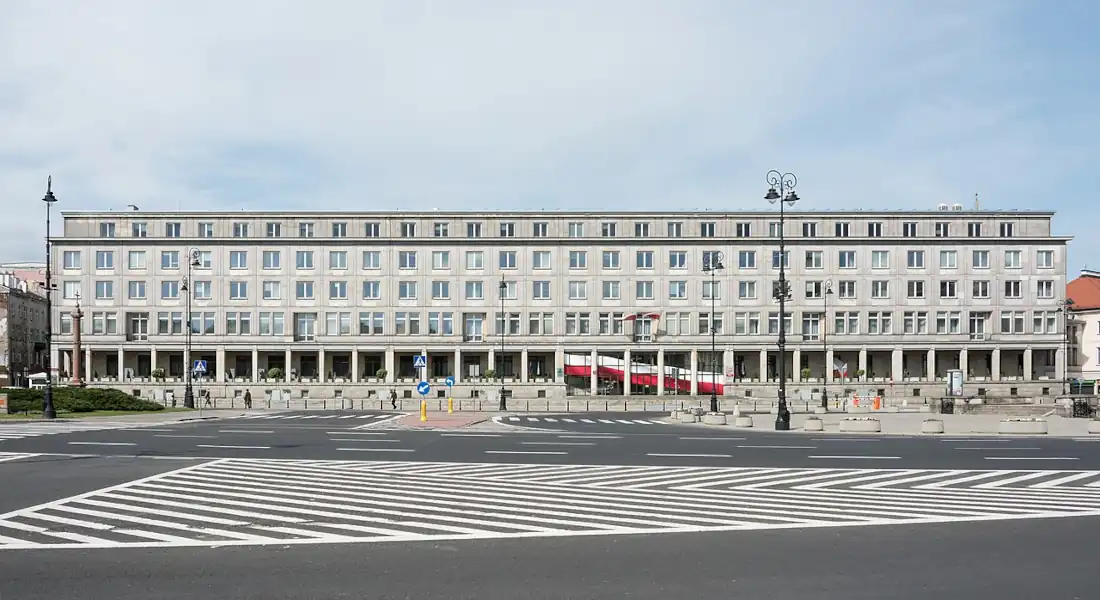 Budynek_Państwowej_Komisji_Planowania_Gospodarczego_w_Warszawie_2020 źródło: Wikipedia